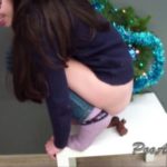 Christmas pooping from Alina scat mistress